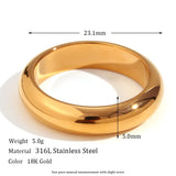 Anillo de acero inoxidable chapado en oro resistente al agua de EBbelle: banda minimalista hipoalergénica para mujer