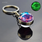 Glow-in-the-Dark Glass Ball Keychain – Trendy Fluorescent Metal Accessory