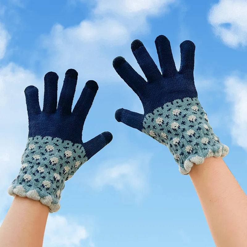 Floral Knit Touchscreen Gloves – Vintage Style Winter Gloves for Women with Windproof Warmth