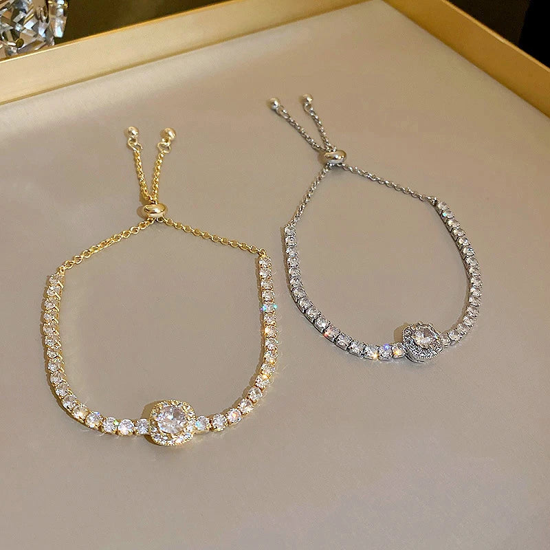 Classic Heart Link Bracelet for Women