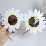 Sunflower Sunglasses – Fun, Decorative Daisy-Shaped Eyewear for Parties, Photoshoots, and Outdoor Fun