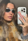 Estuche Rhode para iPhone 14 Pro y 15 Pro: funda de silicona suave con soporte para brillo de labios y lápiz labial, diseño mate y antideslizante