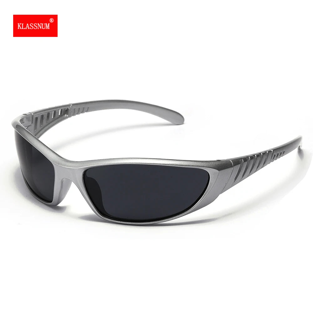 Gafas de sol plateadas Y2K: diseño futurista ahuecado para quienes marcan tendencia