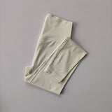 Seamless Yoga Pants for Women – Full-Length, Elastic Waist, Comfortable Nylon Fabric