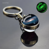 Glow-in-the-Dark Glass Ball Keychain – Trendy Fluorescent Metal Accessory