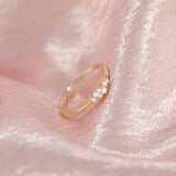 Alianza de boda Trumium de 1,5 mm con circonita cúbica bañada en oro de 14 quilates en plata de ley 925: anillo de compromiso delicado y apilable para mujer