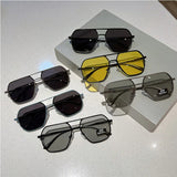 Women's Pilot Sunglasses – UV400 Protection, Anti-Reflective, Stylish Gradient Lenses