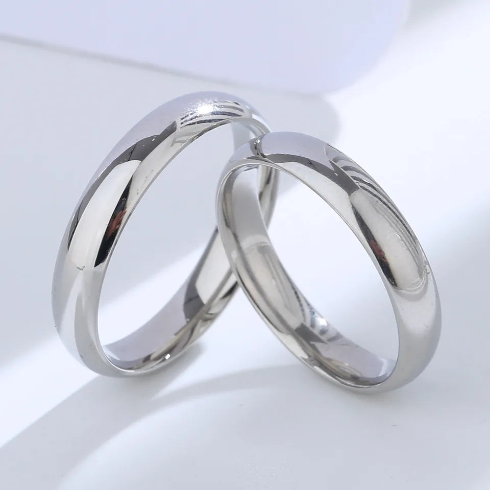 Anillos de pareja en plata de ley 925: alianzas de boda elegantes y atemporales
