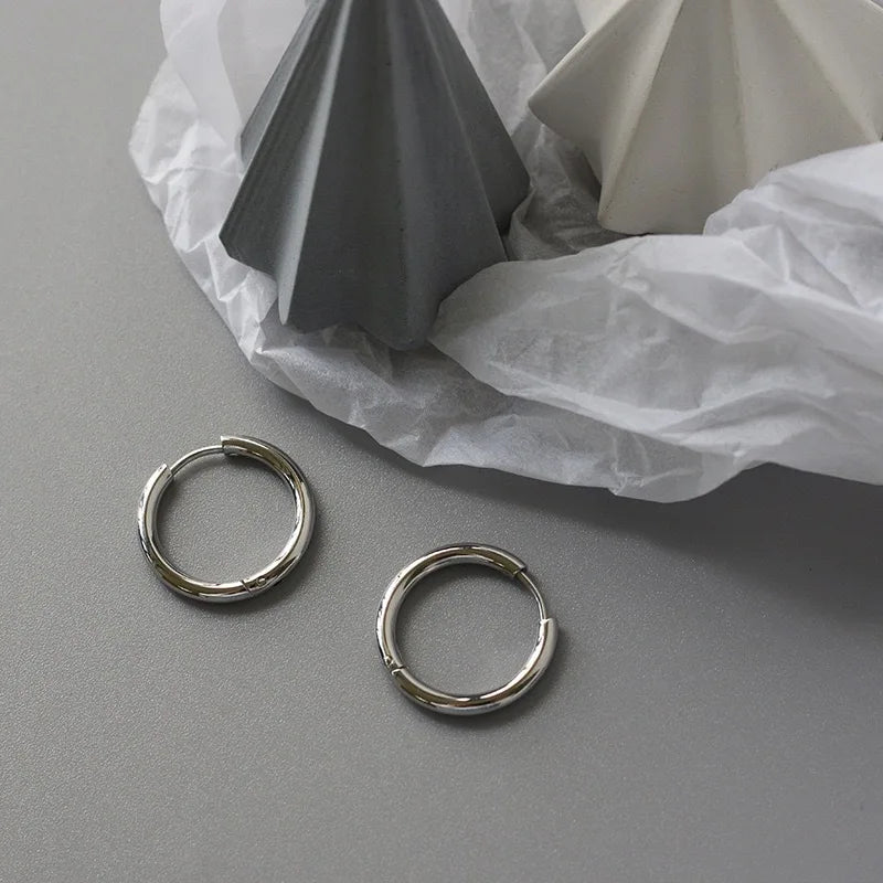 Pendientes de acero inoxidable con forma de corazón: joyas elegantes para mujer