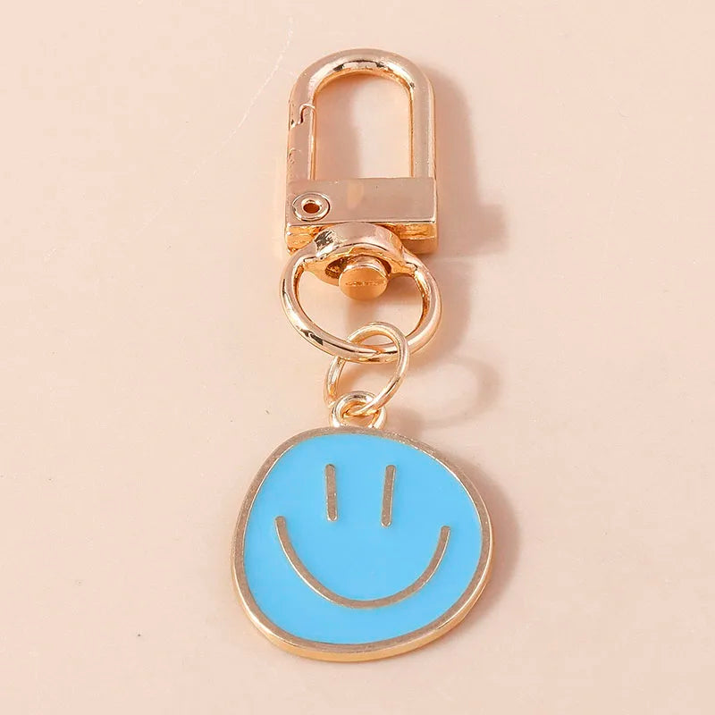 Trendy Smile Face Keychain for Women – Cute Alloy Bag Charm & Key Ring