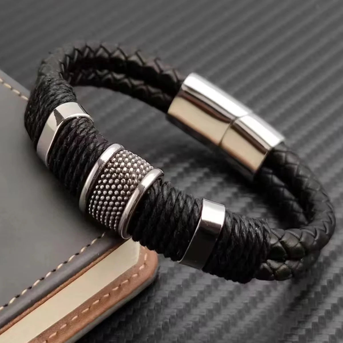 Pulsera de cuero multicapa vintage: moderna y elegante para mujeres