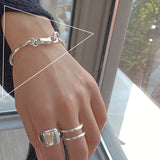 Pulsera con dije de corazón vintage en plata de ley 925: joyería elegante y atemporal para mujeres