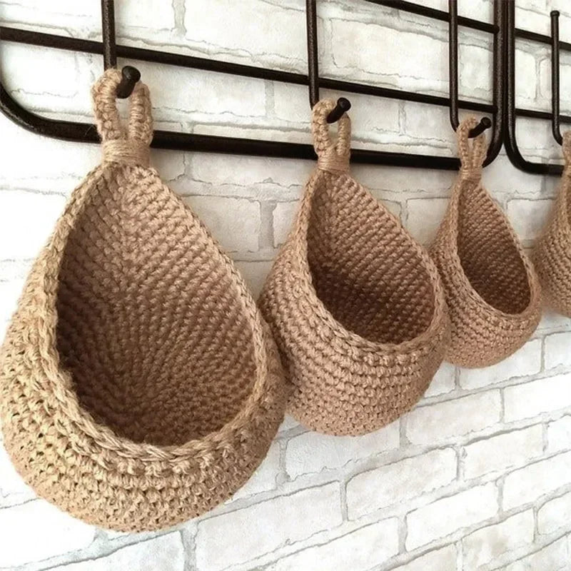Cesta colgante de pared tejida a mano: almacenamiento elegante para la cocina y el hogar