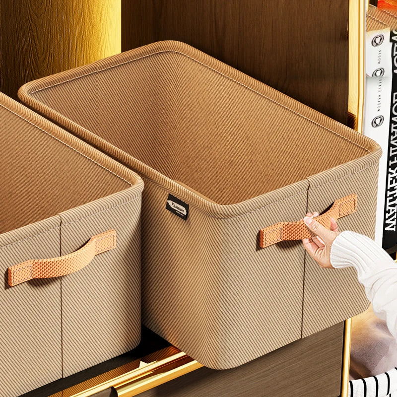 Foldable Dustproof Clothes Storage Bag with Handle for Bedding & Quilts