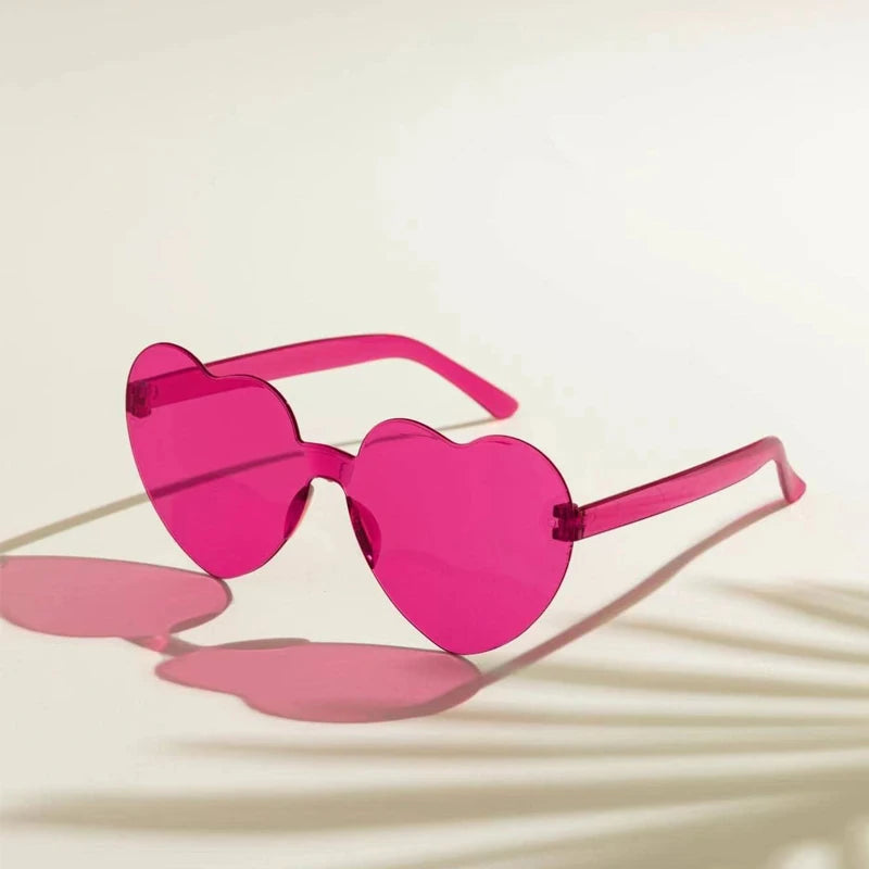 Heart-Shaped Sunglasses – UV400 Protection in Trendy Jelly Colors