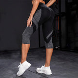 High-Waisted Colorblock Yoga Capris with Pockets – Tummy Control Workout Leggings