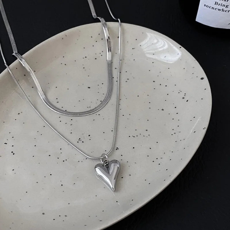 Elegant Double-Layer Heart Pendant Necklace – Stylish & Trendy Jewelry for Women