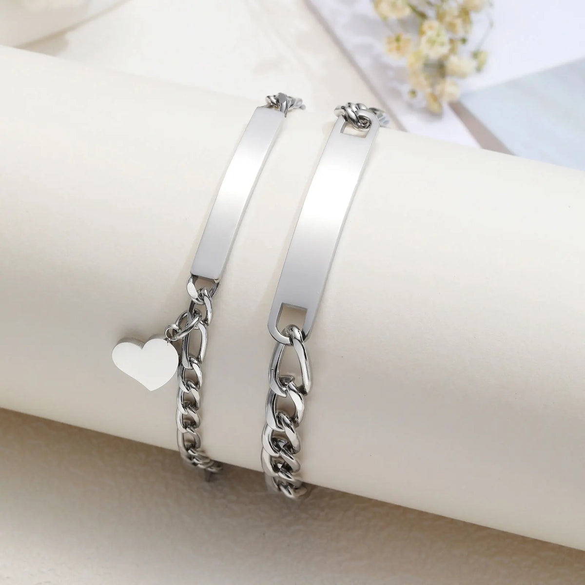 Personalized Stainless Steel Name Bracelet for Couples – Custom Heart Link Chain Jewelry Gift