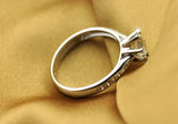 Anillo de compromiso de lujo de seis garras en plata de ley 925: elegante joyería con diamantes de imitación