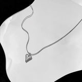 Elegante collar con colgante de corazón de doble capa: joyas modernas y elegantes para mujeres