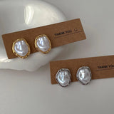 Geometric Irregular Pearl Stud Earrings – Modern Minimalist Design for Elegant Style