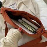 Lightweight Nylon Shoulder Bag – Stylish & Versatile Crossbody Tote
