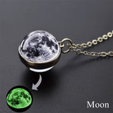 Vintage Round Metal Pendant Necklace – Unisex Fashion Accessory