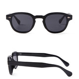 Trendy Square Sunglasses – UV400 Mirror Lens Fashion Eyewear for Women & Men