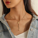 Collar de mariposa vintage multicapa: elegante gargantilla de acero inoxidable para mujer