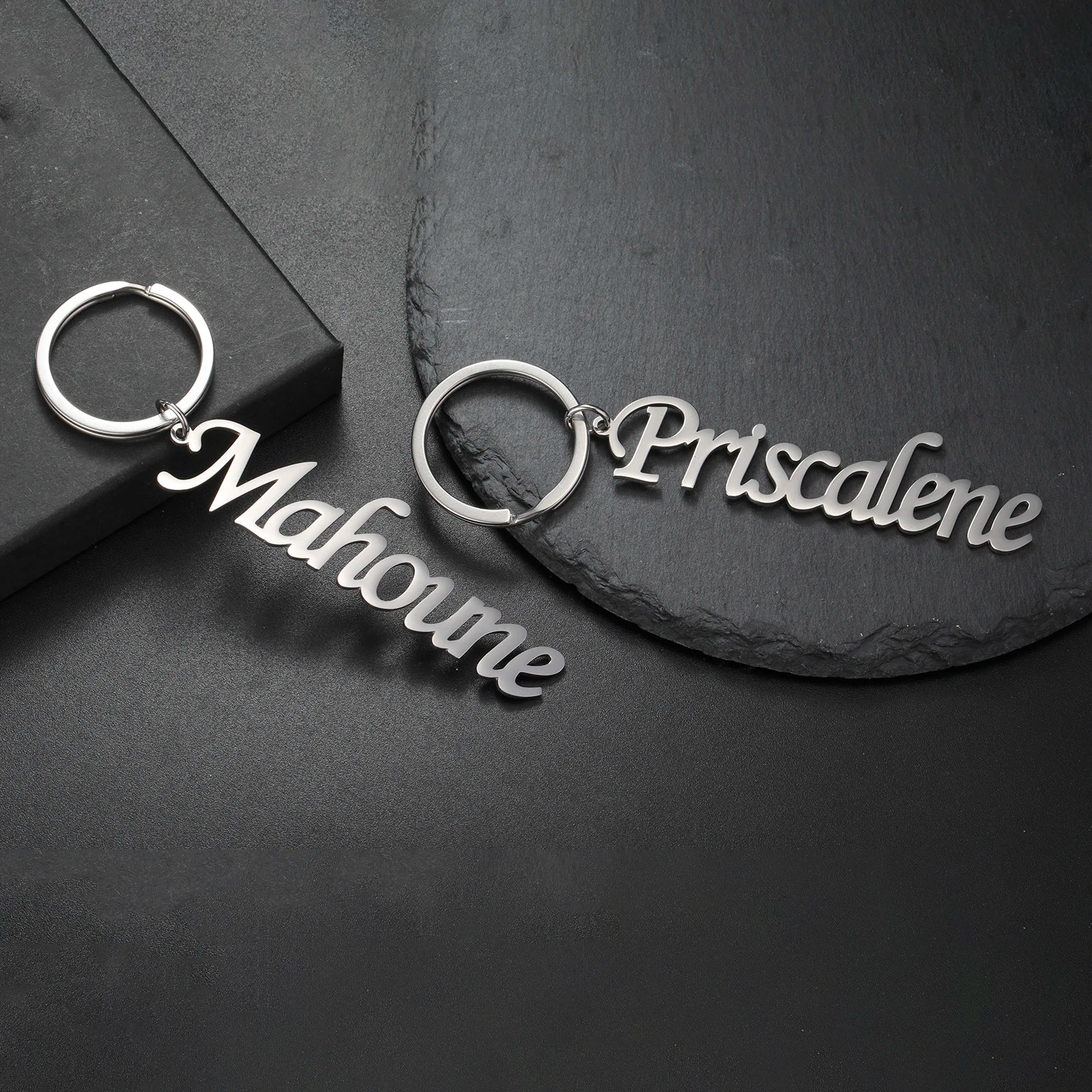 Llavero con nombre personalizado: llavero de acero inoxidable personalizado para regalos y recuerdos